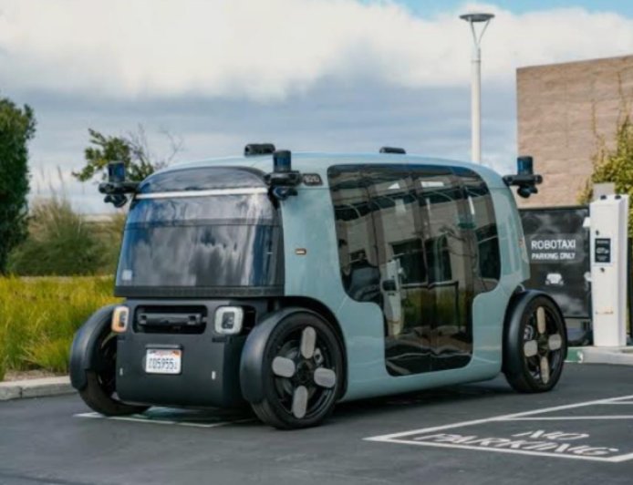 Amazon’s Zoox Expands Robotaxi Testing to Dallas and Phoenix