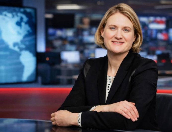 Oracle Appoints Hilary Maxson as CFO to Drive AI Expansion Amid Rising Investment Pressure